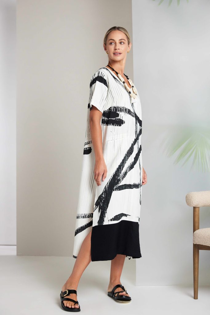 Naya Brush Stroke Dress With Contrast At Hemline 320