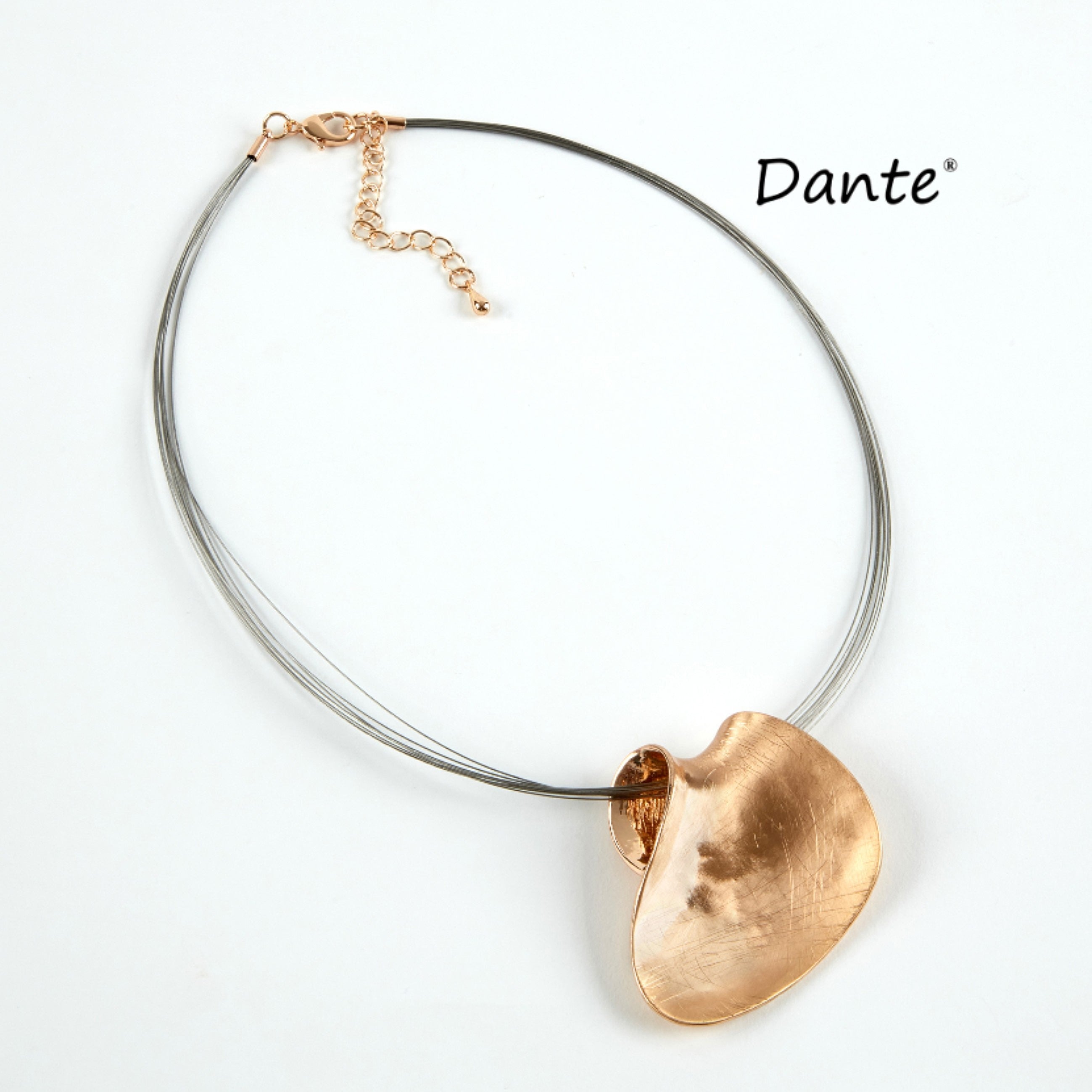 Dante NL48637 Hammered Gold Necklace