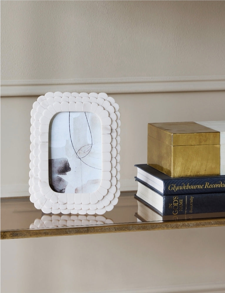 Libra Tilewave Scallop Tiled Photo Frame 4x6