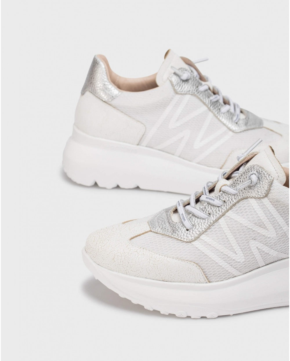 Wonders - Silver Metalic Trainer